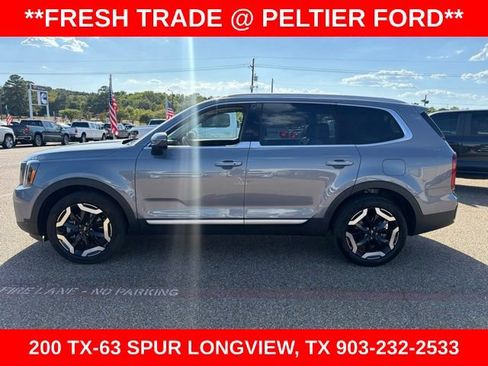 Used 2025 Kia Telluride S FWD image 6