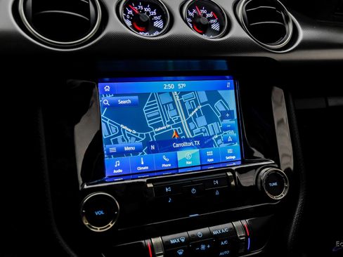 Used 2022 Ford Mustang Shelby GT500 w/ Technology Package image 69