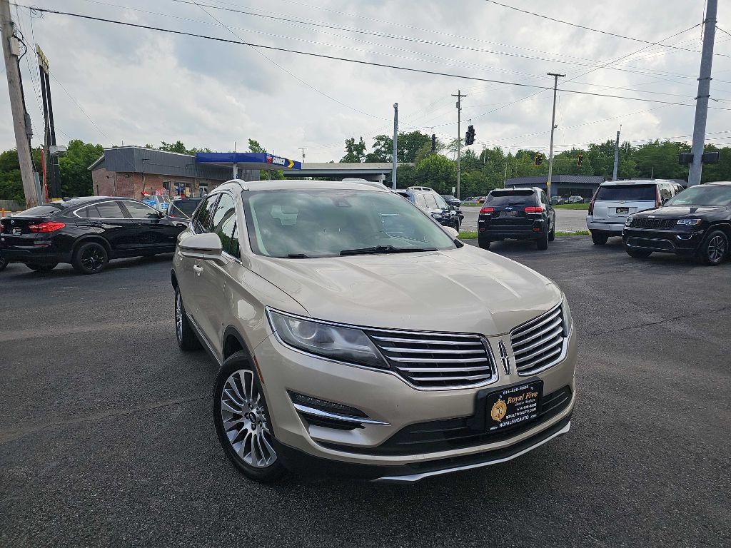 Used 2017 Lincoln MKC Reserve w/ Lincoln MKC Climate Package AWD/4WD image 3