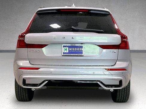 New 2026 Volvo XC60 T8 Plus w/ Protection Package Premier AWD/4WD image 4