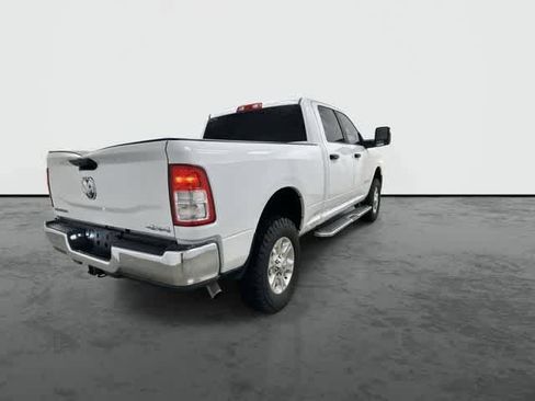 Used 2024 RAM 2500 Big Horn AWD/4WD image 3