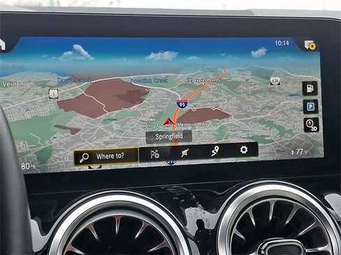 Used 2023 Mercedes-Benz GLA 250 4MATIC image 16