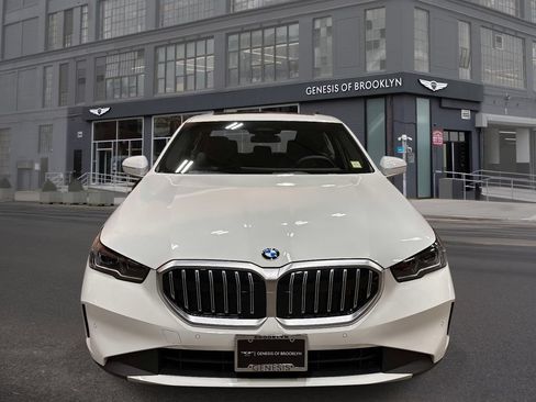 Used 2026 BMW 530i xDrive AWD/4WD image 7