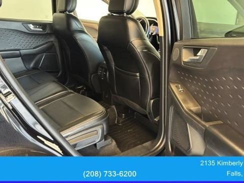 Used 2020 Ford Escape Titanium AWD/4WD image 34