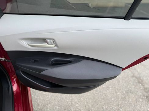 Used 2022 Toyota Corolla LE FWD image 21