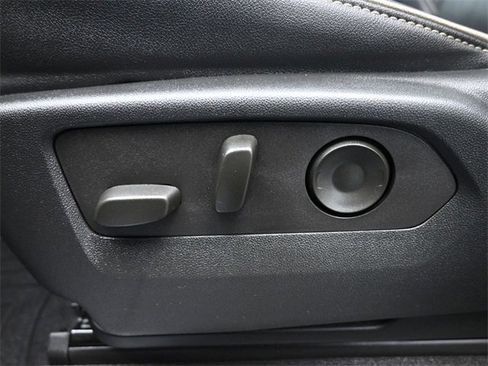 Used 2023 Chevrolet Tahoe Premier image 7