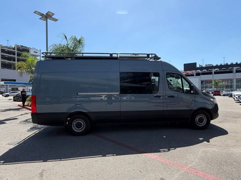 Used 2024 Mercedes-Benz Sprinter 2500 w/ Acoustic Package image 7