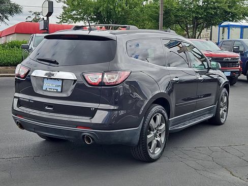 Used 2017 Chevrolet Traverse LT AWD/4WD image 6