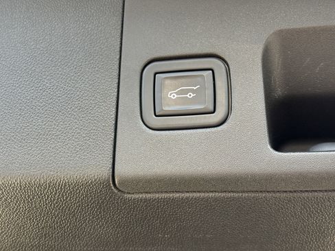 Used 2023 Cadillac XT5 Luxury image 10