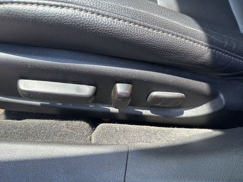 Used 2016 Acura TLX FWD image 6