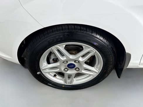 Used 2018 Ford Fiesta SE image 37