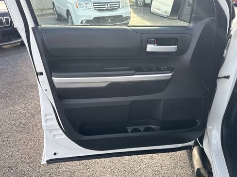 Used 2014 Toyota Tundra SR5 image 15