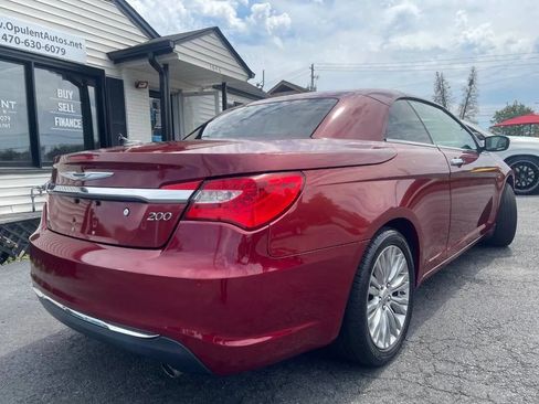 Used 2013 Chrysler 200 Limited FWD image 10