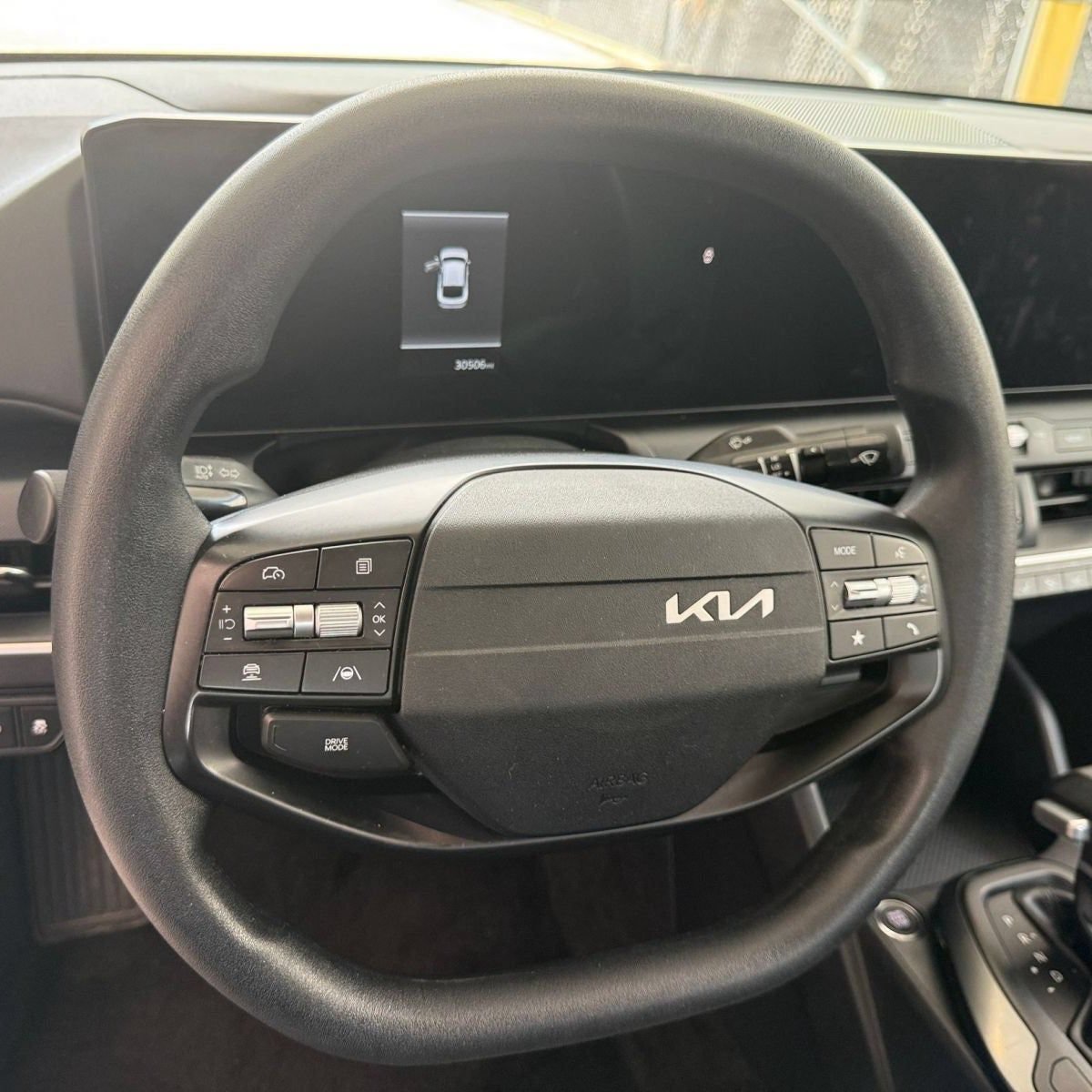 Used 2025 Kia K4 FWD image 30