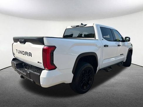 Used 2023 Toyota Tundra SR5 w/ SR5 Convenience Package AWD/4WD image 14