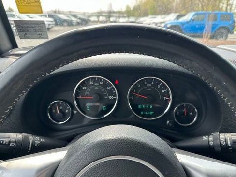 Used 2016 Jeep Wrangler Sport image 24