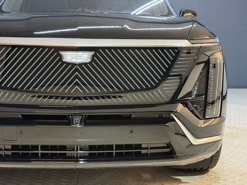 New 2026 Cadillac Vistiq Premium Luxury AWD/4WD image 11