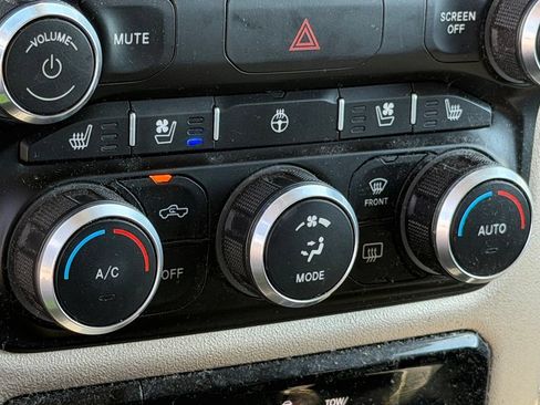 Used 2019 RAM 1500 Laramie AWD/4WD image 20