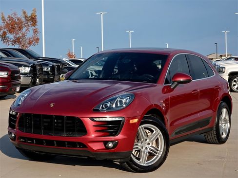 Used 2015 Porsche Macan S image 2