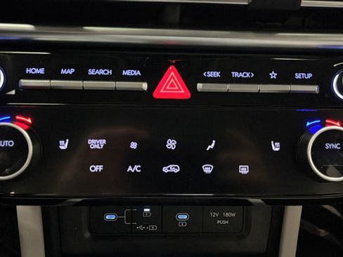 Used 2025 Hyundai Tucson SEL AWD/4WD image 15