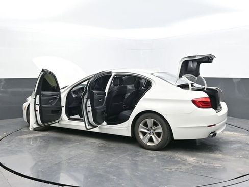 Used 2013 BMW 528i Sedan image 3