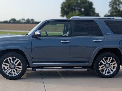 Used 2012 Toyota 4Runner Limited AWD/4WD image 4