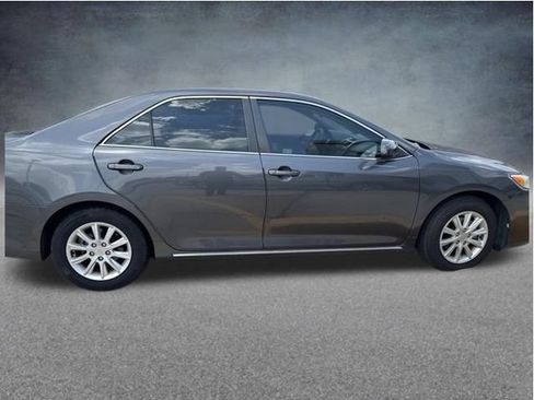 Used 2012 Toyota Camry LE FWD image 8
