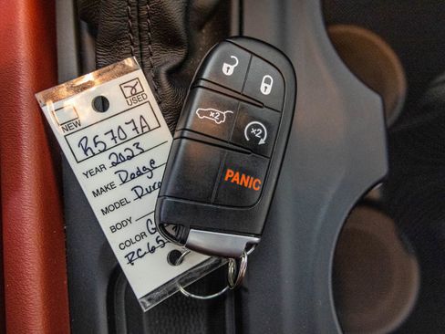 Used 2023 Dodge Durango SRT AWD/4WD image 30