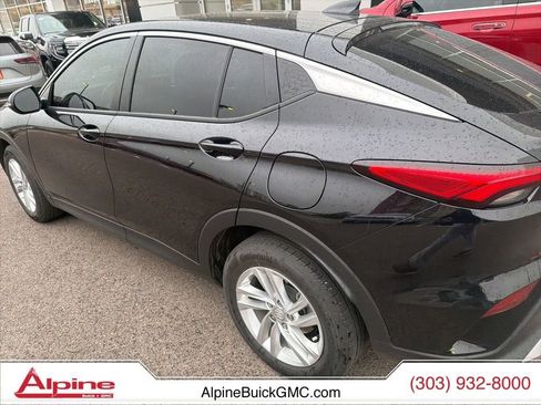 Used 2025 Buick Envista Preferred image 3