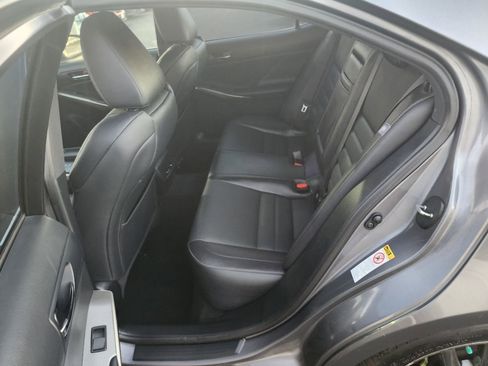 Used 2015 Lexus IS 250 image 10