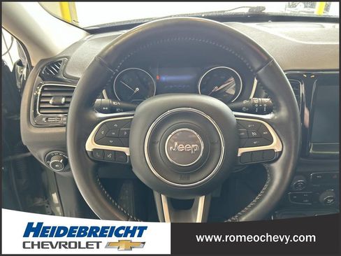 Used 2020 Jeep Compass Limited AWD/4WD image 18