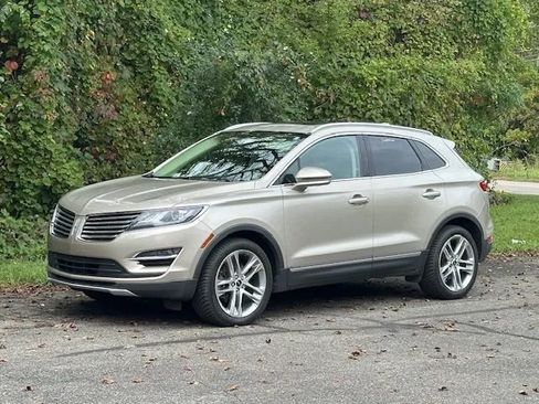 Used 2015 Lincoln MKC AWD w/ Equipment Group 102A Reserve image 4