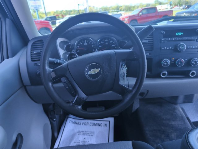 Used 2007 Chevrolet Silverado 2500 W/T RWD image 2