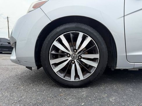 Used 2016 Honda Fit EX image 25