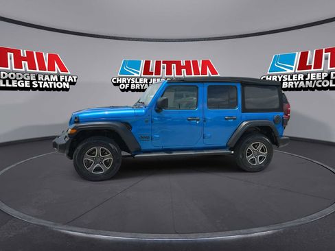Used 2022 Jeep Wrangler Unlimited Sport AWD/4WD image 4