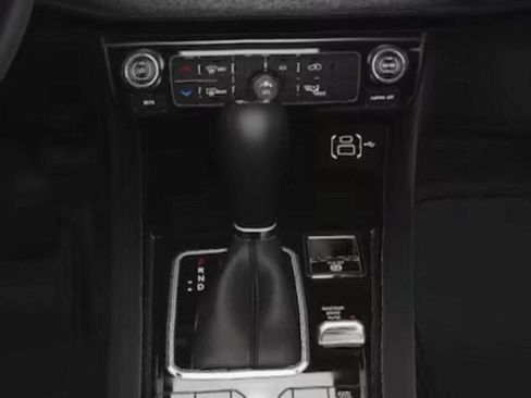 New 2026 Jeep Compass Latitude image 12