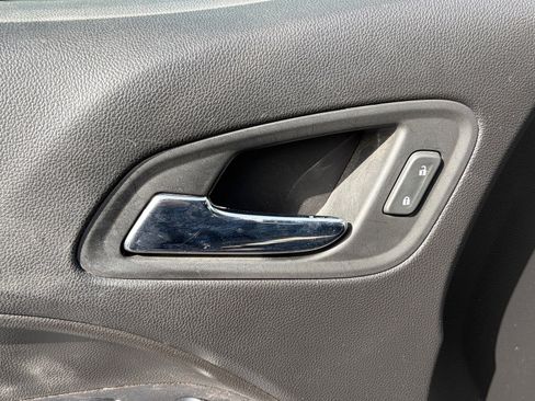 Used 2020 Chevrolet Colorado LT w/ LT Convenience Package image 9