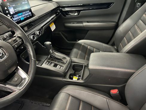 Used 2024 Honda CR-V Sport Touring image 10