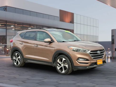 Used 2016 Hyundai Tucson Limited w/ Option Group 03 AWD/4WD image 13