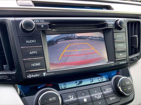 Used 2016 Toyota RAV4 XLE FWD image 27