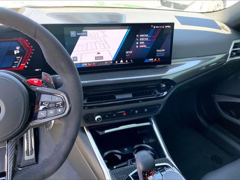 Used 2025 BMW M2 w/ Lighting Package image 5