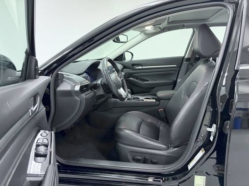 Used 2020 Nissan Altima 2.5 SL AWD/4WD image 13
