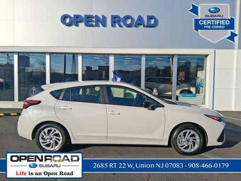 Certified 2025 Subaru Impreza 2.0i image 4