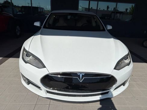 Used 2015 Tesla Model S 70D AWD/4WD image 2