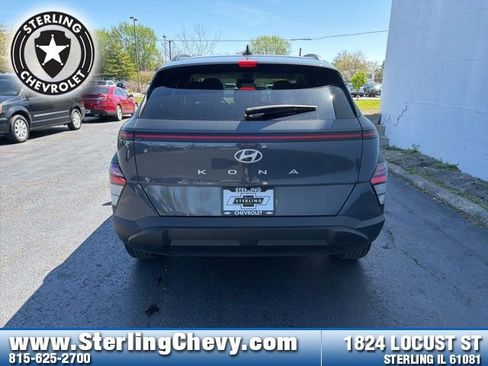 Used 2024 Hyundai Kona SEL FWD image 4