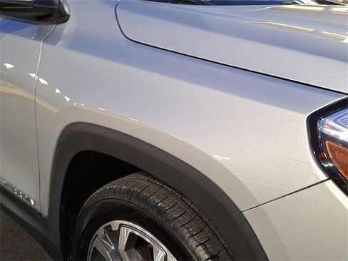 Used 2020 GMC Terrain SLT w/ Preferred Package image 11