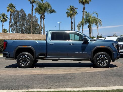 New 2026 GMC Sierra 2500 Denali Ultimate w/ Max Trailering Package AWD/4WD image 3