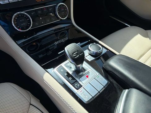 Used 2015 Mercedes-Benz SL 550 image 26