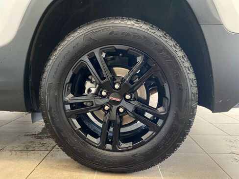 Used 2023 GMC Terrain AT4 AWD/4WD image 25