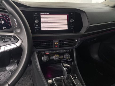 Used 2024 Volkswagen Jetta SEL image 17